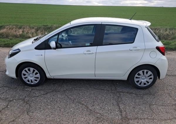 Toyota Yaris cena 42435 przebieg: 149860, rok produkcji 2016 z Góra małe 137